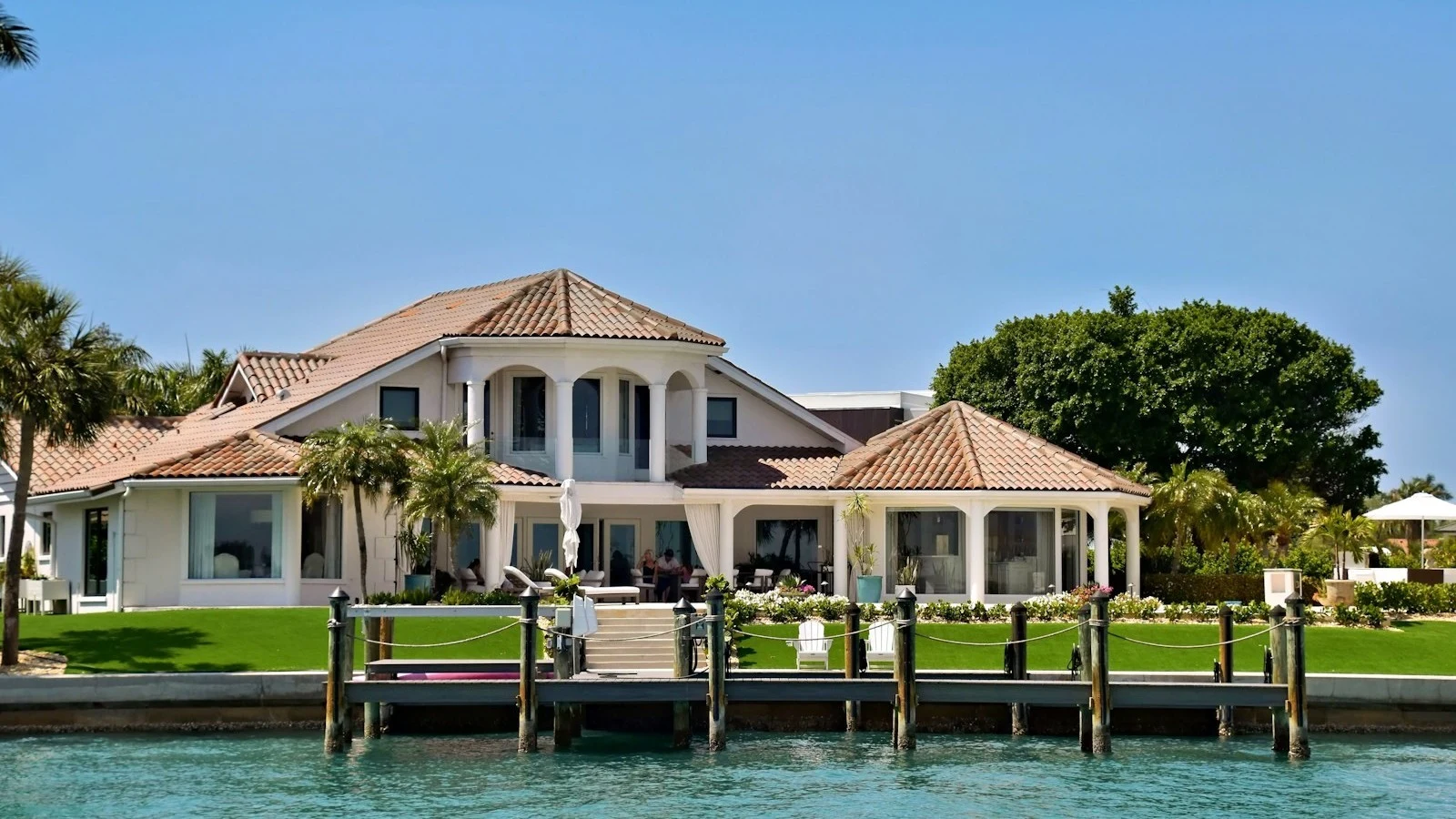 Can a Foreigner Buy US Real Estate Through an LLC, One Per Property?