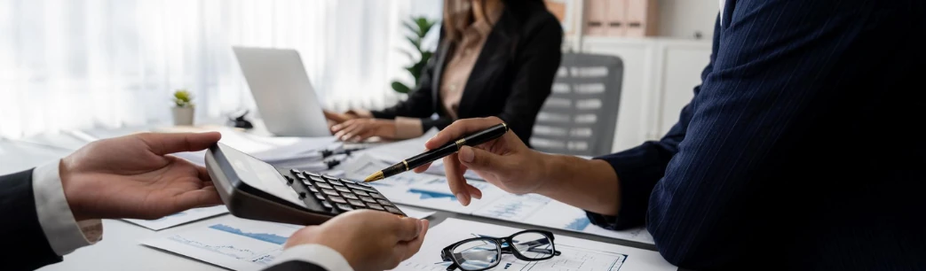 How Do Businesses Pay Taxes in the United States: Benefits and Comparison with Latin America