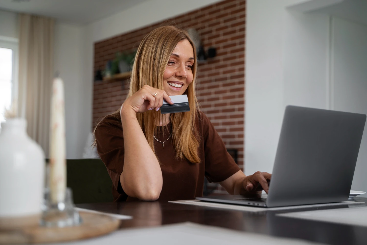 Complete Guide to Opening a U.S. Online Bank Account from Abroad: Requirements, Steps and Best Options 2025