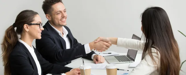 tener empleados en estados unidos con una llc