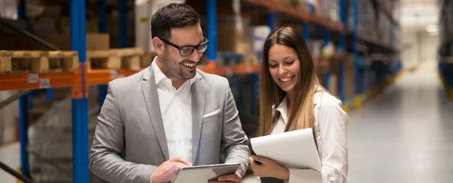 empresario abren su empresa de exportacion en florida