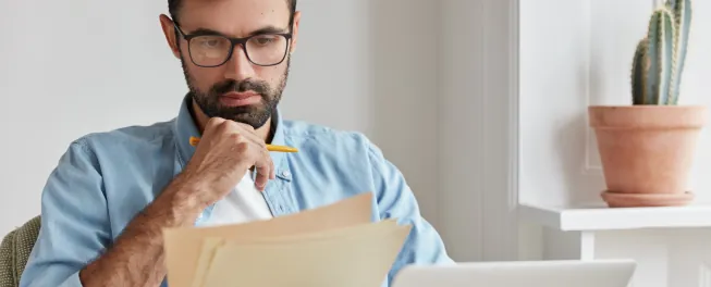 emprendedor analiza como completar el formulario 1099